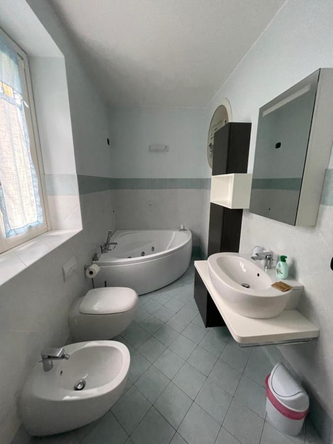 Cottage Il Cigno Con Accesso Al Lago - Como Lake Dervio Exterior foto